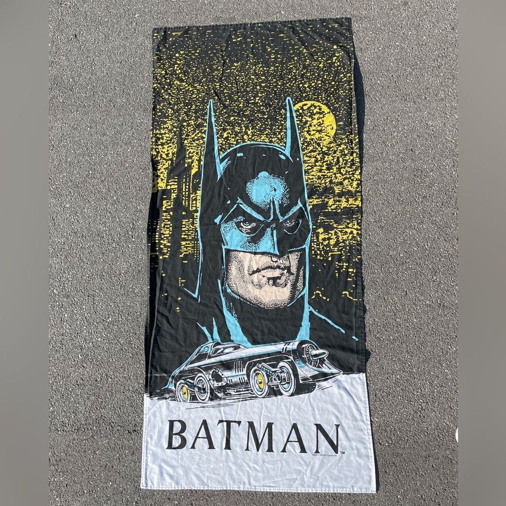 Batman Batmobile Vtg 1992 DC Comics 28.5”x 62” Wall Hanging Flag Tapestry